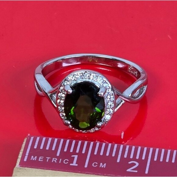915 Sterling Silver Ring wirh Natural Chrome Diopside 7X9mm & Cz - Picture 2 of 8